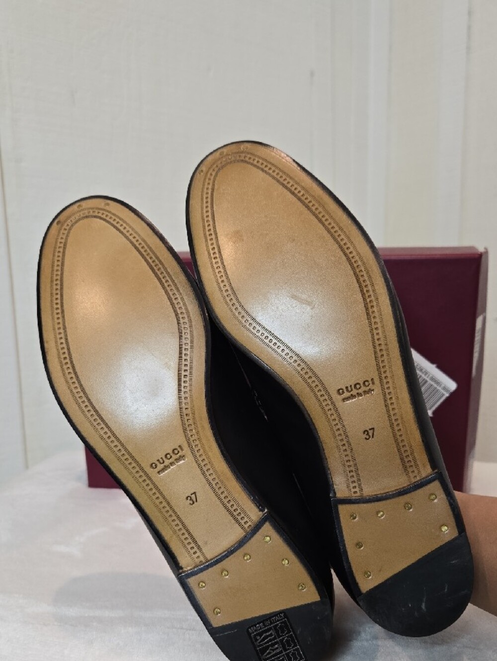 Gucci Black Women's Leather Loafers Sz 37 - Picture 6 of 9